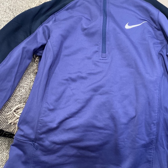 Nike Sweater - Picture 5 of 6